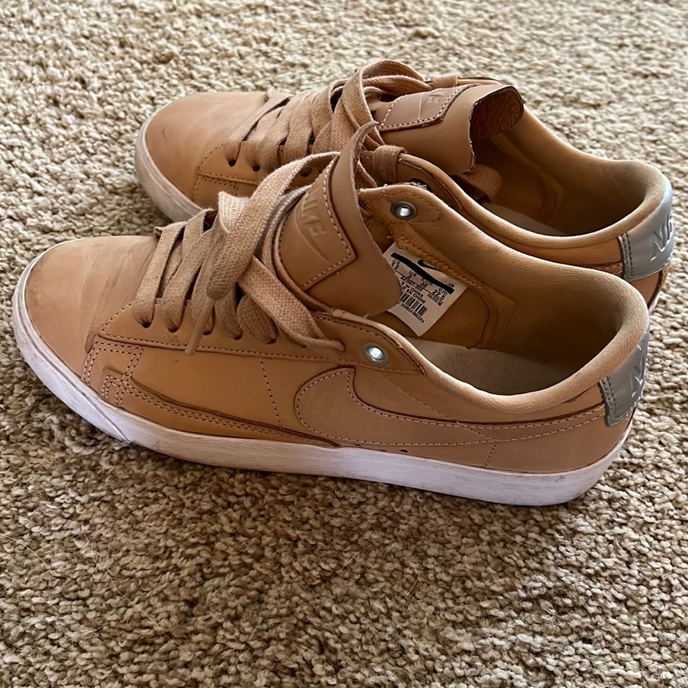 Womens Nike low’s